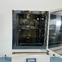 Thermo HERATherm Doublestack Incubator image 3